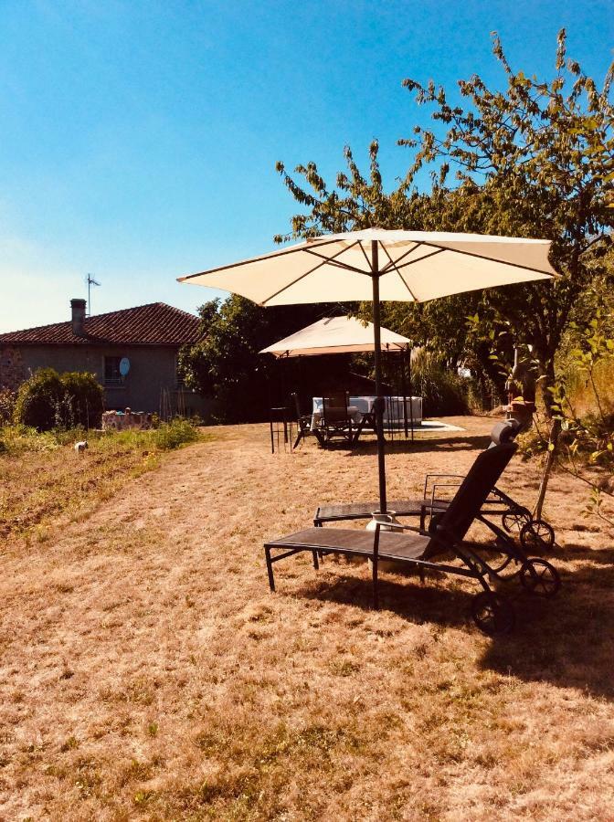 Villa Les Outres Chabrac Exterior foto